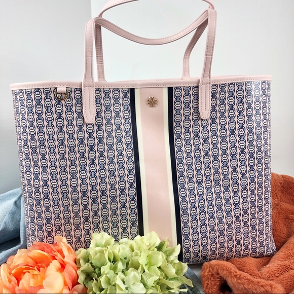 Tory Burch Handbags - Tory Burch Gemini tote purse pink